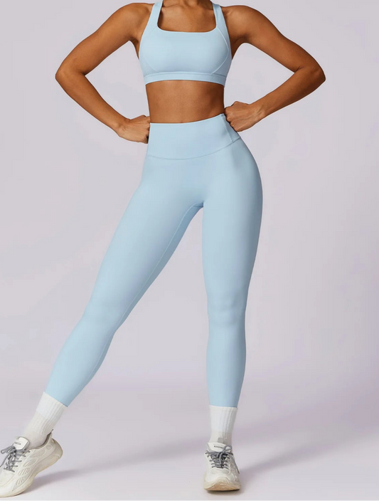 Conjunto Deportivo Liso con Top y Calza Ref: 1023