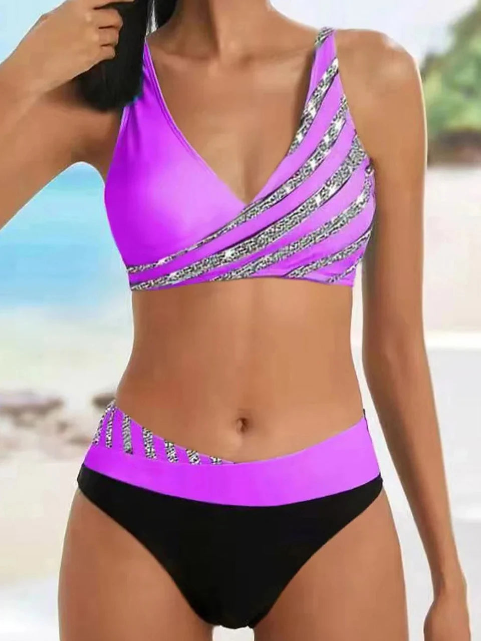 Bikini con Top Cruzado y Detalles Metalizados Ref: 0501
