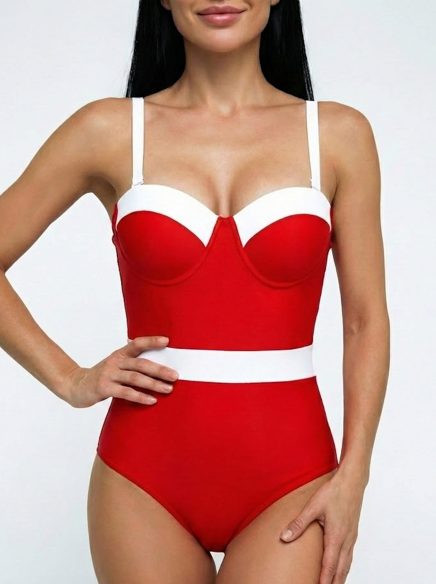 Enteriza con breteles regulables y escote corazón Ref: 0779