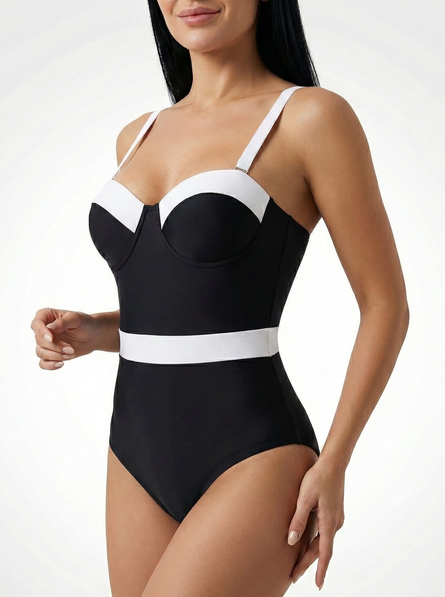 Enteriza con breteles regulables y escote corazón Ref: 0779