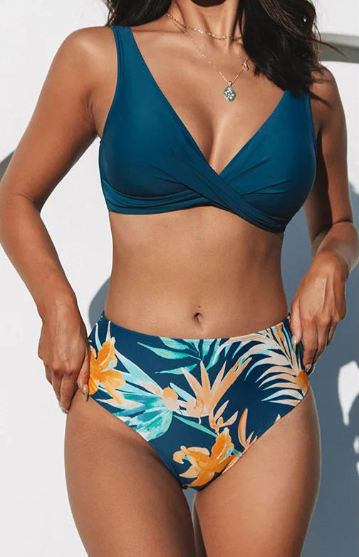 Bikini Cruzado con Ajuste y Estampa Floral Ref. 0112