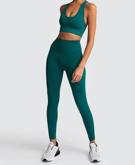 Conjunto Deportivo con Top de Tirantes Anchos y Calza Ref: 1032
