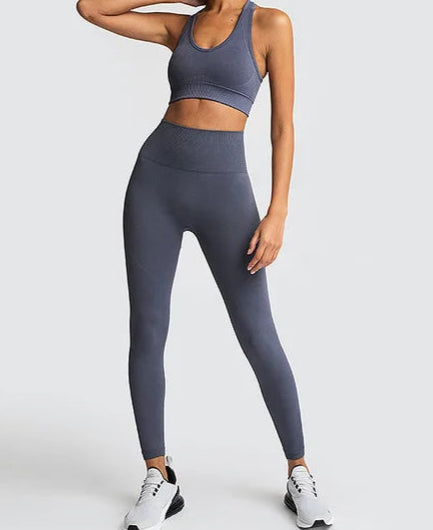 Conjunto Deportivo con Top de Tirantes Anchos y Calza Ref: 1032