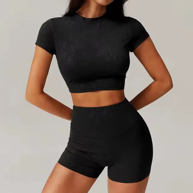 Conjunto Deportivo Con Remera Ajustada De Manga Corta Y Short Ref: 1058