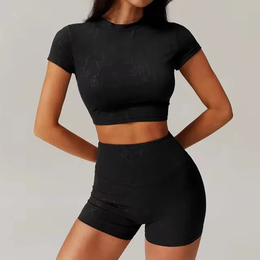 Conjunto Deportivo Con Remera Ajustada De Manga Corta Y Short Ref: 1058