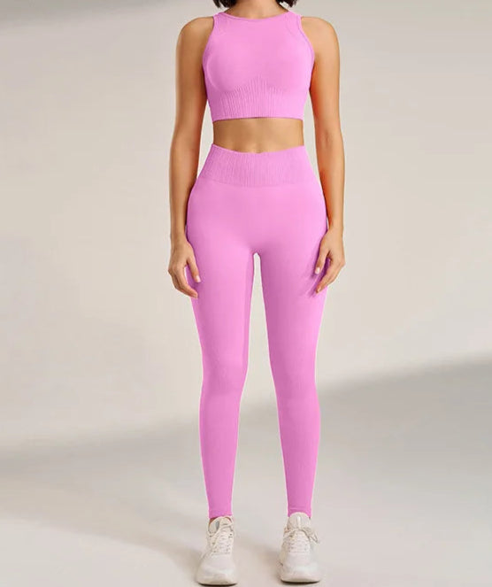 Conjunto Deportivo Acanalado con Top Halter y Calza Ref: 1043