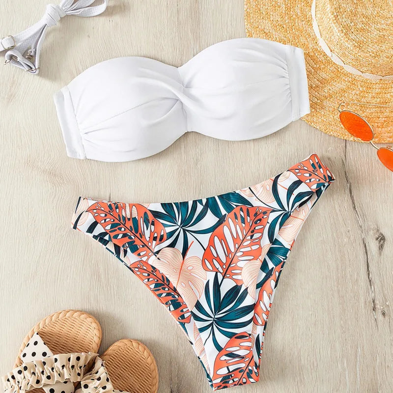 Bikini con Top Versátil y Estampa Tropical Ref: 0500