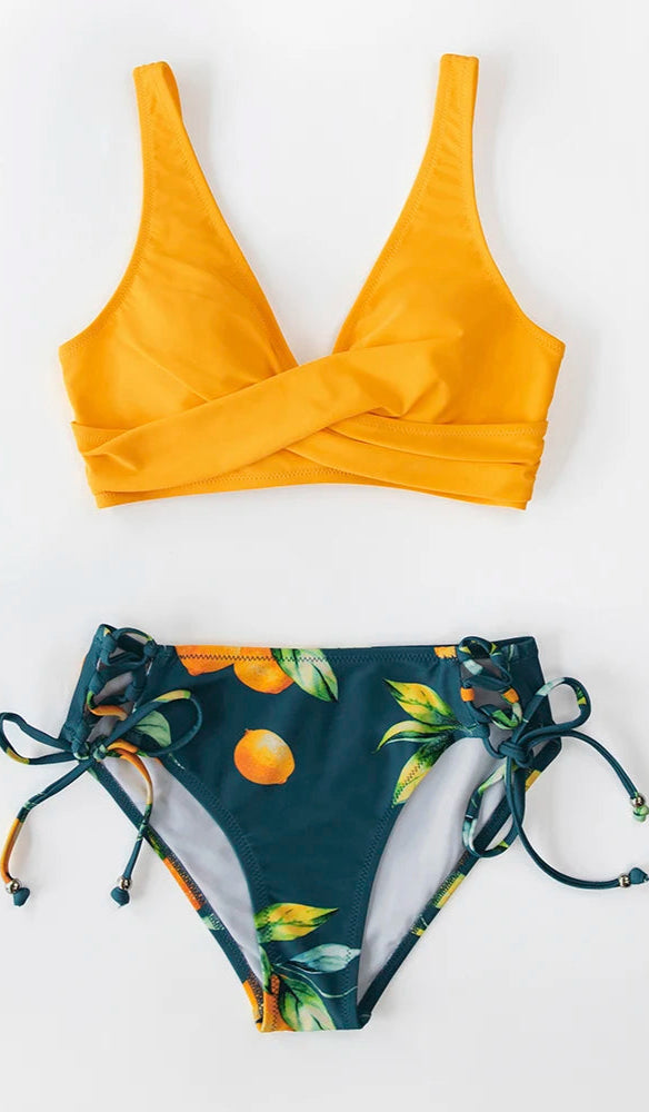 Bikini Cruzado con Ajuste y Estampa Floral Ref. 0112