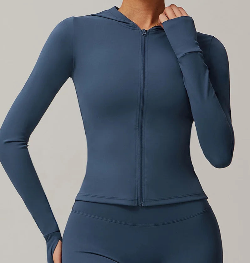 Campera Deportiva Con Capucha Y Cierre Frontal Ref: 1085