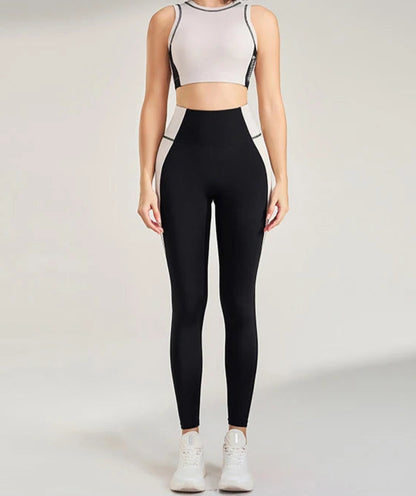 Conjunto Deportivo con Top Halter y Calza Ref: 1038
