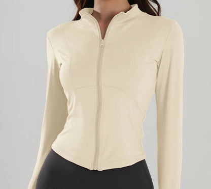 Campera Deportiva Con Cierre Frontal Y Corte Redondeado Ref: 1084