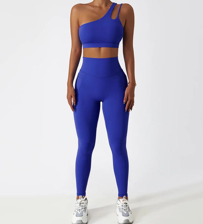Conjunto Deportivo Con Top Un Solo Hombro de Tirantes Dobles Y Calza Ref: 1065