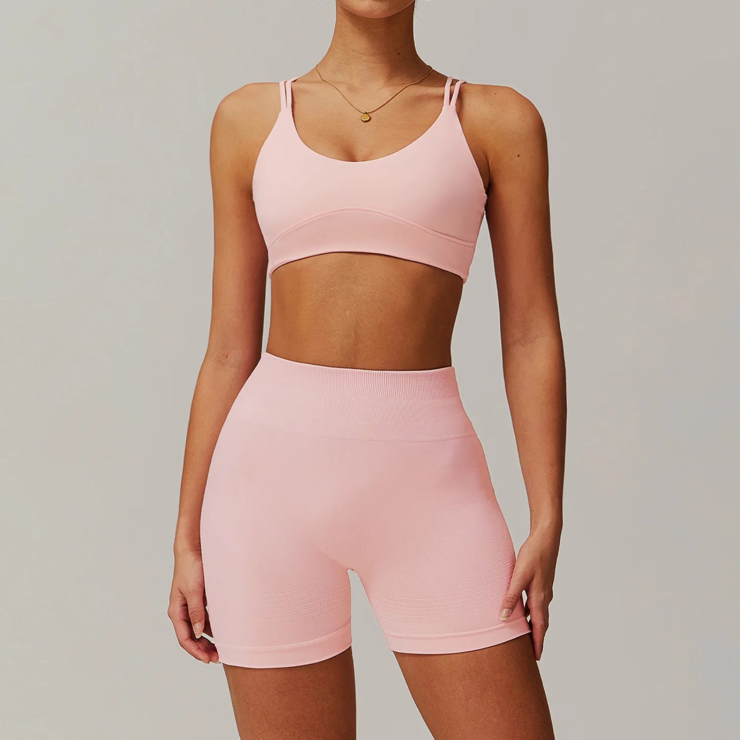 Conjunto Deportivo Con Top De Tiras Dobles Y Short Ref: 1059