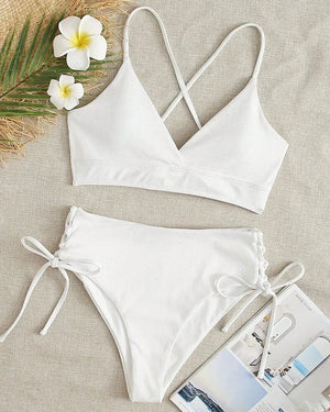 Bikini con Escote Triangular Espalda Cruzada y Ataduras Laterales Ref. 0737 - Marea Bella Swimwear