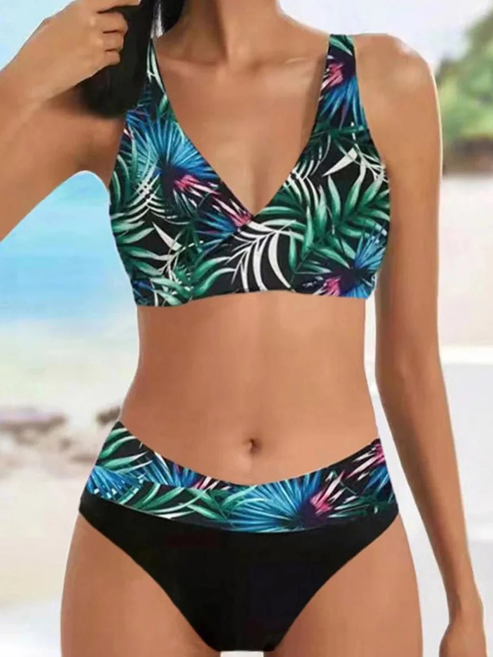 Bikini con Top Cruzado y Detalles Metalizados Ref. 0501 - Marea Bella Swimwear
