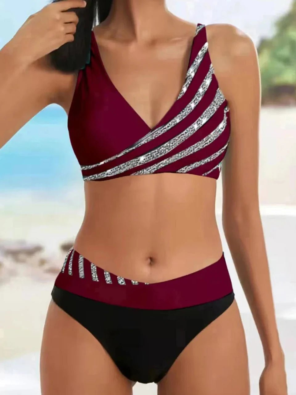Bikini con Top Cruzado y Detalles Metalizados Ref. 0501 - Marea Bella Swimwear