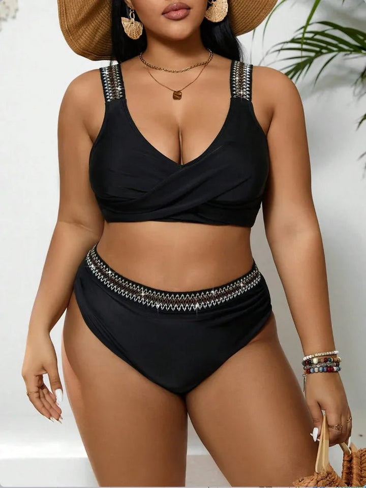 Bikini Plus Size con Tirantes Brillantes y Banda Cruzada Ref. 0650 - Marea Bella Swimwear