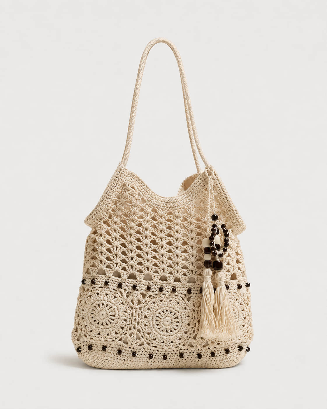 Bolso de Hombro con Medallones y Borla Ref. 0816 - Marea Bella Swimwear