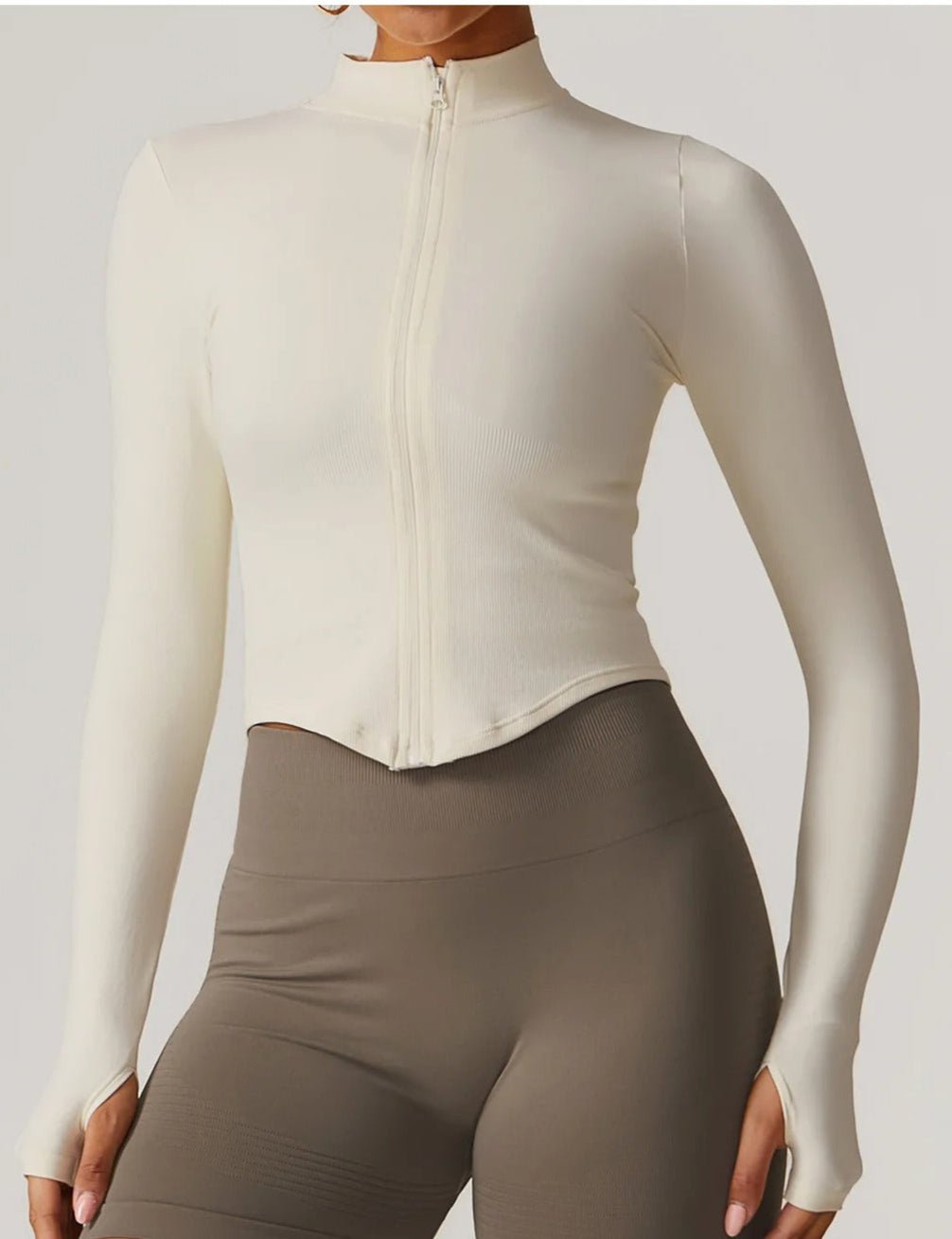 Campera Deportiva Lisa con Cierre Frontal y Cuello Alto Ref. 1088 - Marea Bella Swimwear