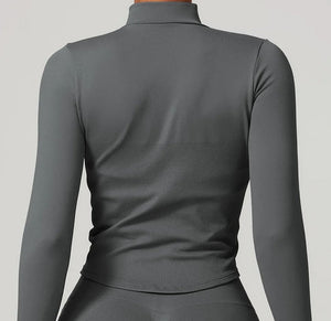 Campera Deportiva Lisa con Cierre Frontal y Cuello Alto Ref. 1088 - Marea Bella Swimwear