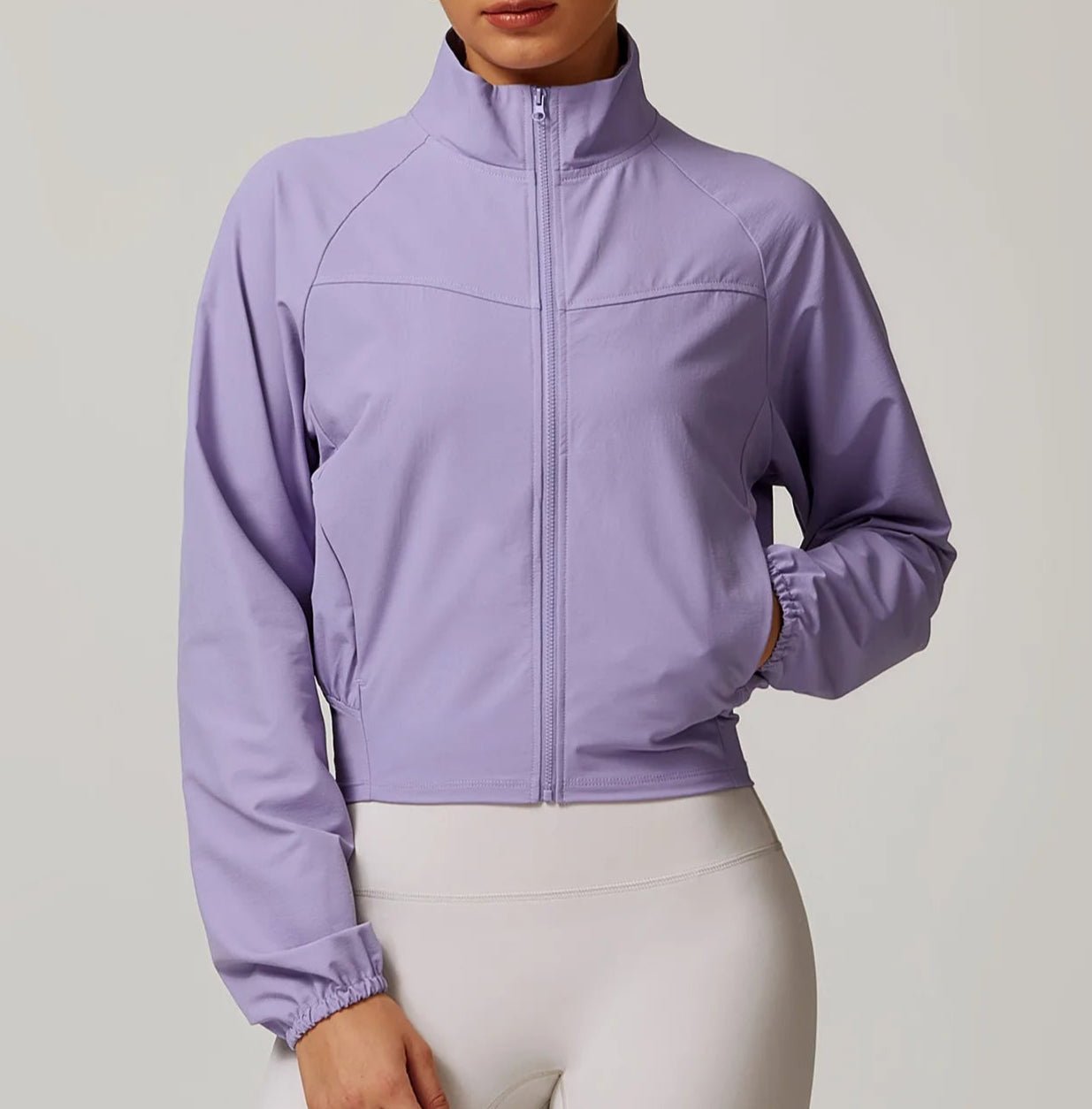 Campera Deportiva Rompevientos con Cierre Frontal y Bolsillos Ref. 1080 - Marea Bella Swimwear