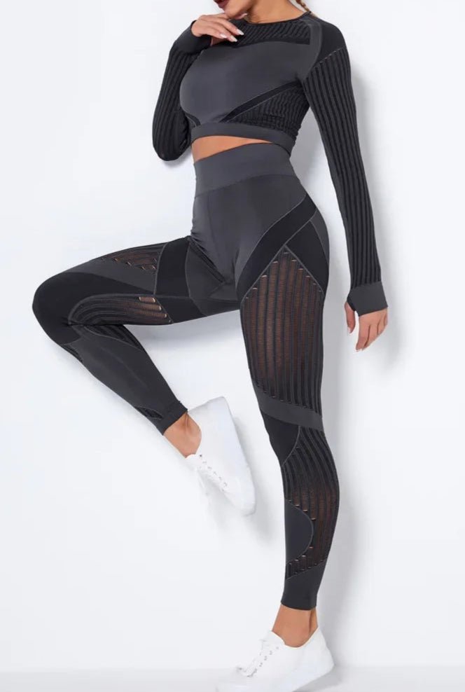 Conjunto Deportivo con Blusa de Manga Larga y Calza Texturada Ref. 1048 - Marea Bella Swimwear