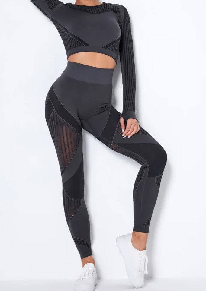 Conjunto Deportivo con Blusa de Manga Larga y Calza Texturada Ref. 1048 - Marea Bella Swimwear