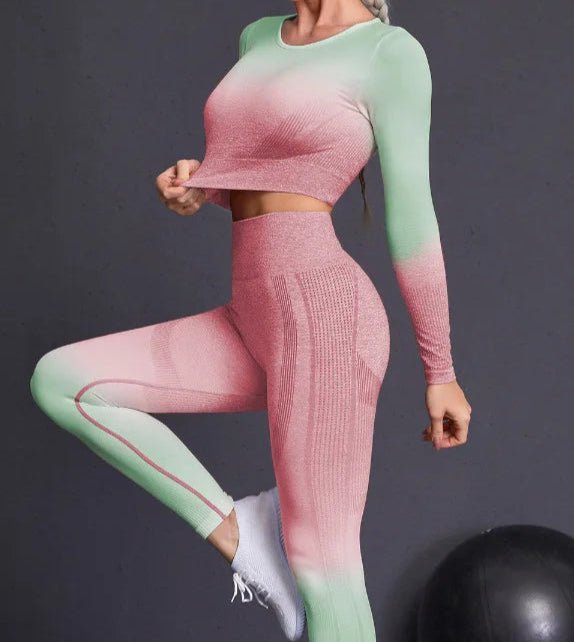 Conjunto Deportivo con Buzo de Manga Larga y Calza Ref. 1033 - Marea Bella Swimwear