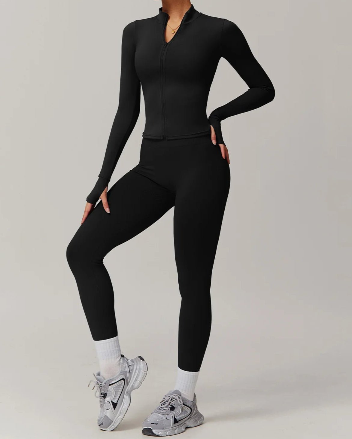 Conjunto Deportivo con Campera de Manga Larga y Calza Ref. 1062 - Marea Bella Swimwear
