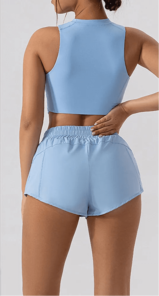 Conjunto Deportivo con Top Cropped de Cuello Alto y Short Ref. 1066 - Marea Bella Swimwear