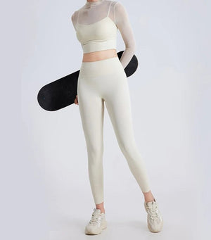 Conjunto Deportivo con Top de Manga Larga en Tul y Calza Ref. 1040 - Marea Bella Swimwear