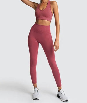 Conjunto Deportivo con Top de Tirantes Anchos y Calza Ref. 1032 - Marea Bella Swimwear