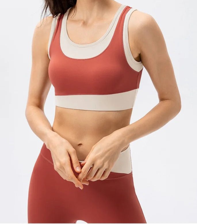 Conjunto Deportivo con Top y Calza Cintura Cruzada Ref. 1042 - Marea Bella Swimwear