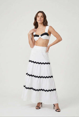 Conjunto en Tricolina con Top Estructurado y Falda Larga Ref. 0588 - Marea Bella Swimwear
