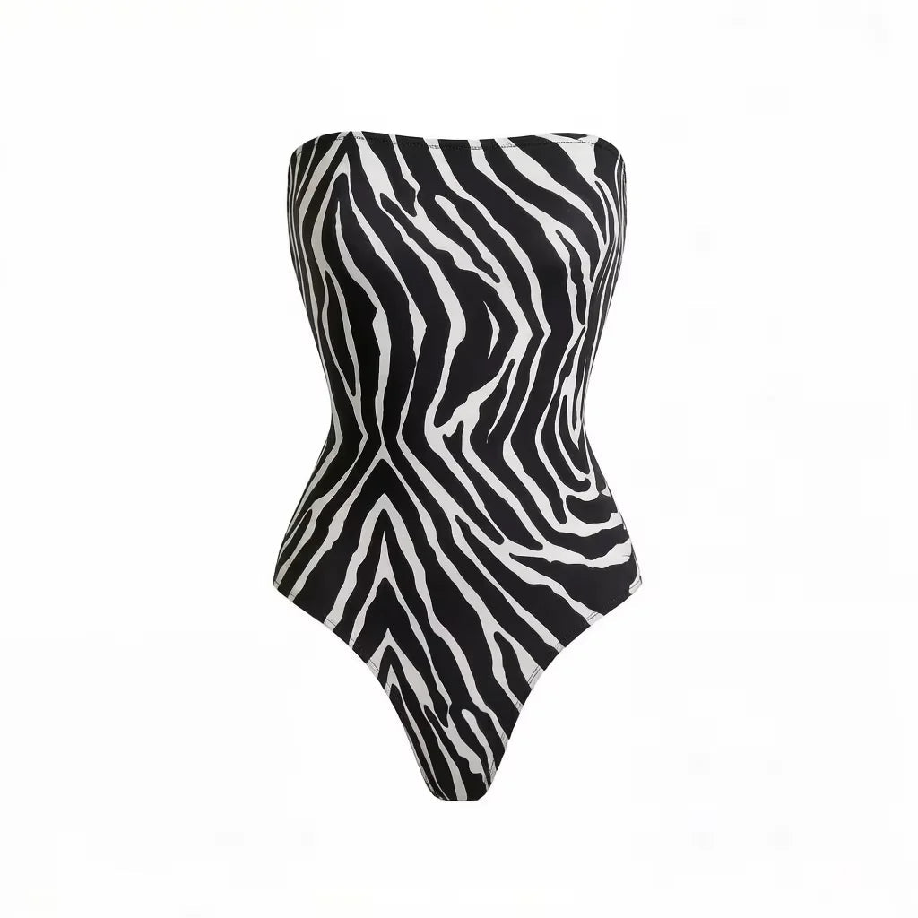 Conjunto Strapless con Falda Pareo Anudada Ref. 0594 - Marea Bella Swimwear