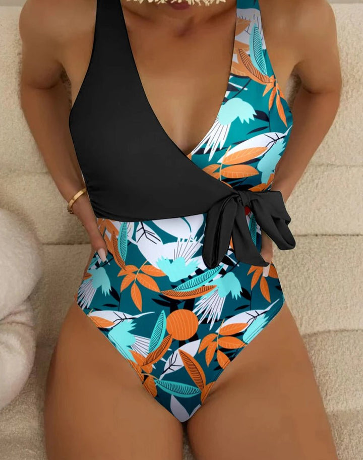 Enteriza Cruzada con Estampa Tropical Ref. 0476 - Marea Bella Swimwear