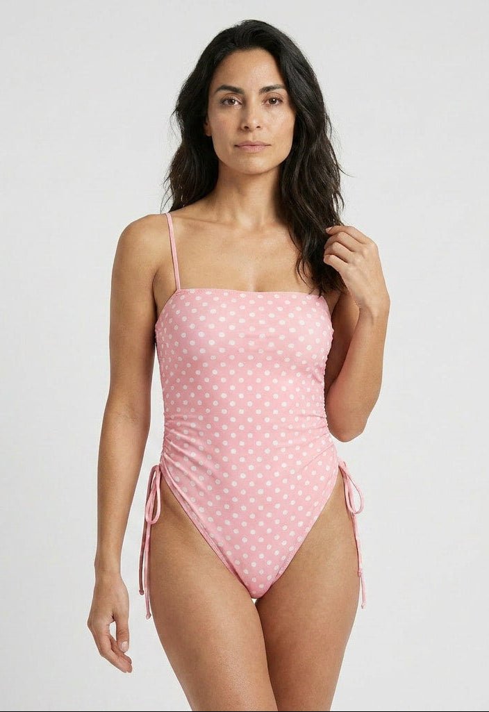 Enteriza Estampa Lunares con Escote Recto y Amarre Lateral Ref. 0714 - Marea Bella Swimwear