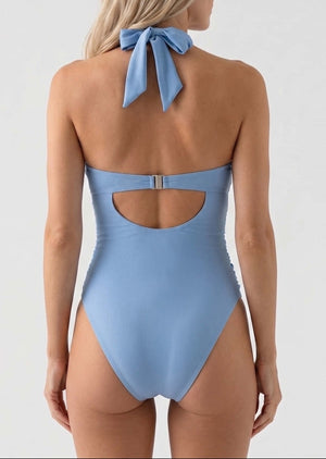 Enteriza Halter con Drapeados Laterales y Abertura Frontal Ref. 0696 - Marea Bella Swimwear