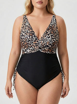 Enteriza Plus Size Animal Print con Escote en V Cruzado Ref. 0665 - Marea Bella Swimwear