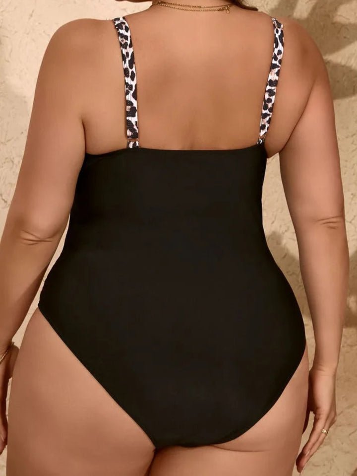 Enteriza Plus Size con Detalles en Animal Print Ref. 0611 - Marea Bella Swimwear