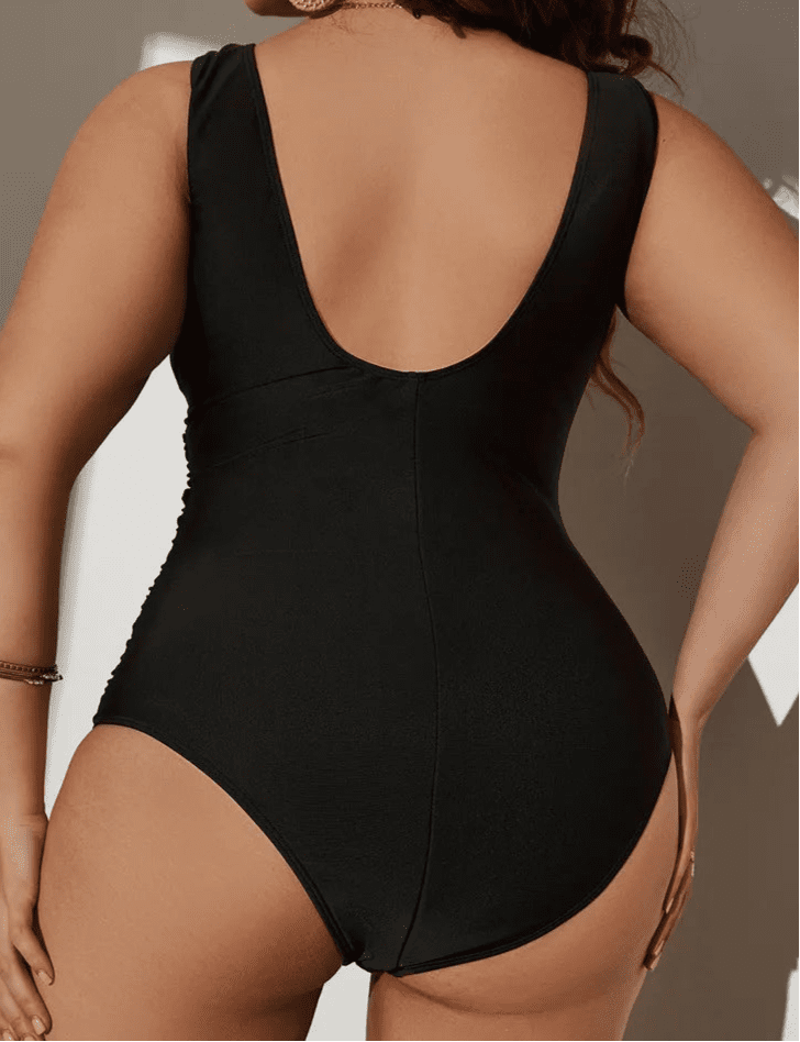 Enteriza Plus Size con Superposición Frontal y Efecto Drapeado Ref. 0608 - Marea Bella Swimwear