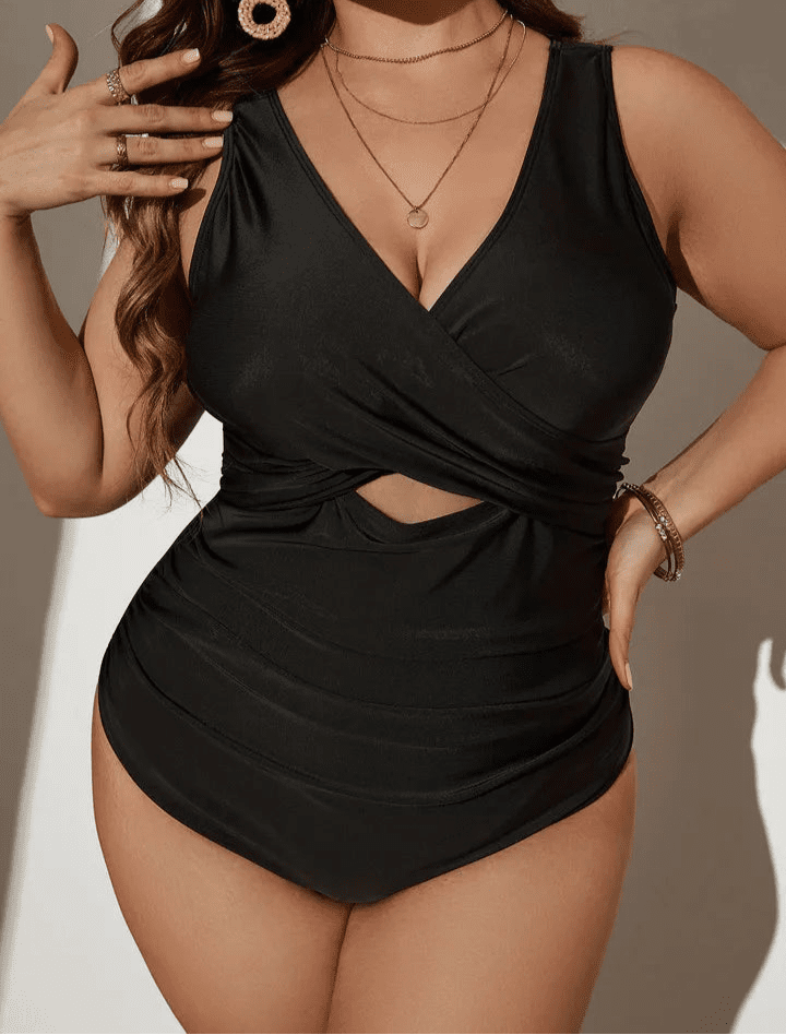 Enteriza Plus Size con Superposición Frontal y Efecto Drapeado Ref. 0608 - Marea Bella Swimwear