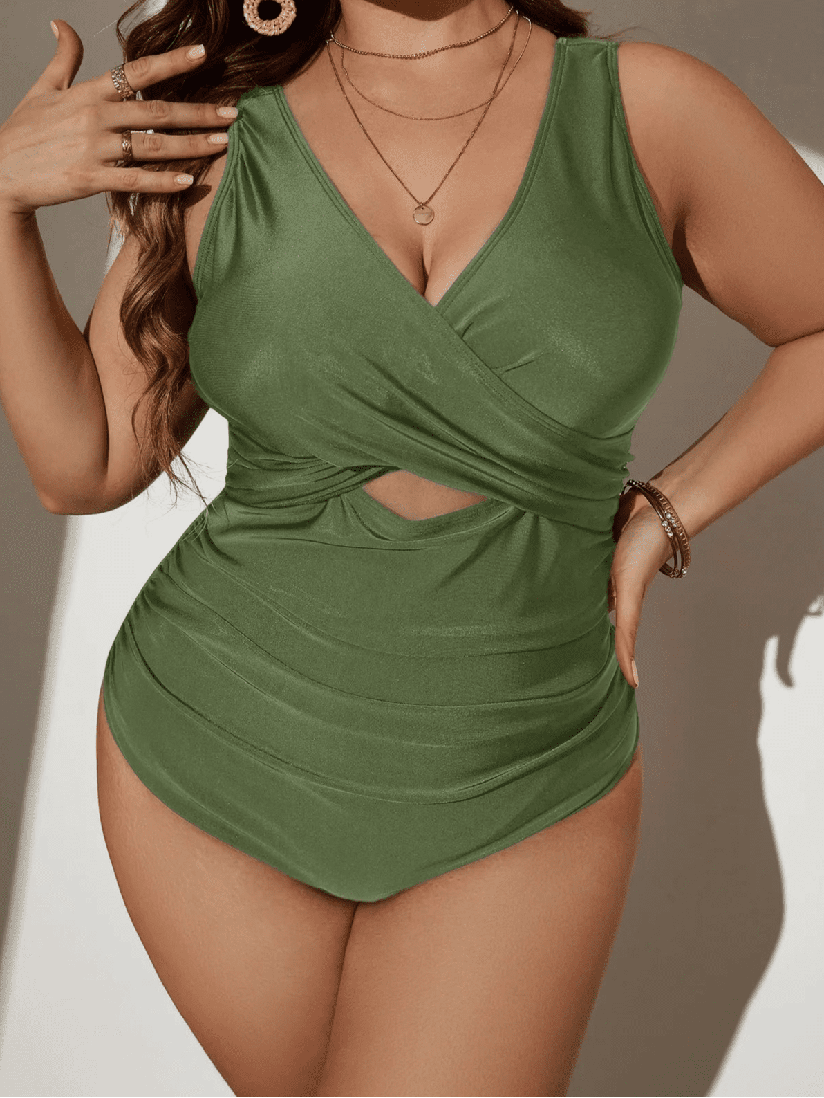 Enteriza Plus Size con Superposición Frontal y Efecto Drapeado Ref. 0608 - Marea Bella Swimwear