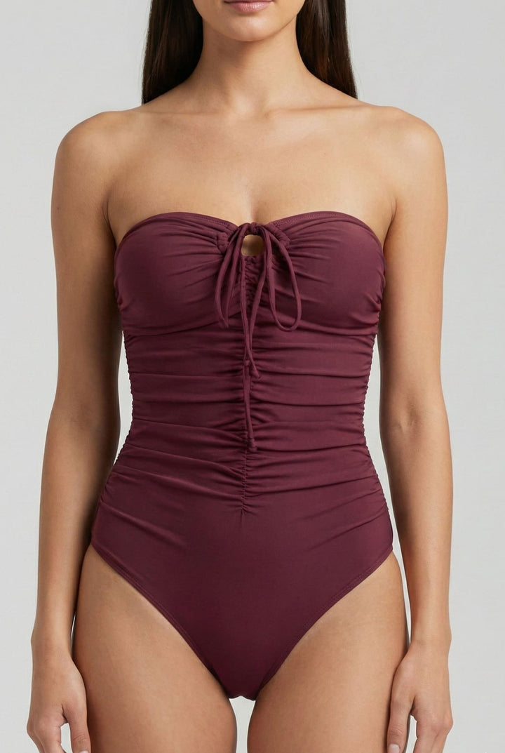 Enteriza Strapless con Drapeados Frontales Ref. 0774 - Marea Bella Swimwear