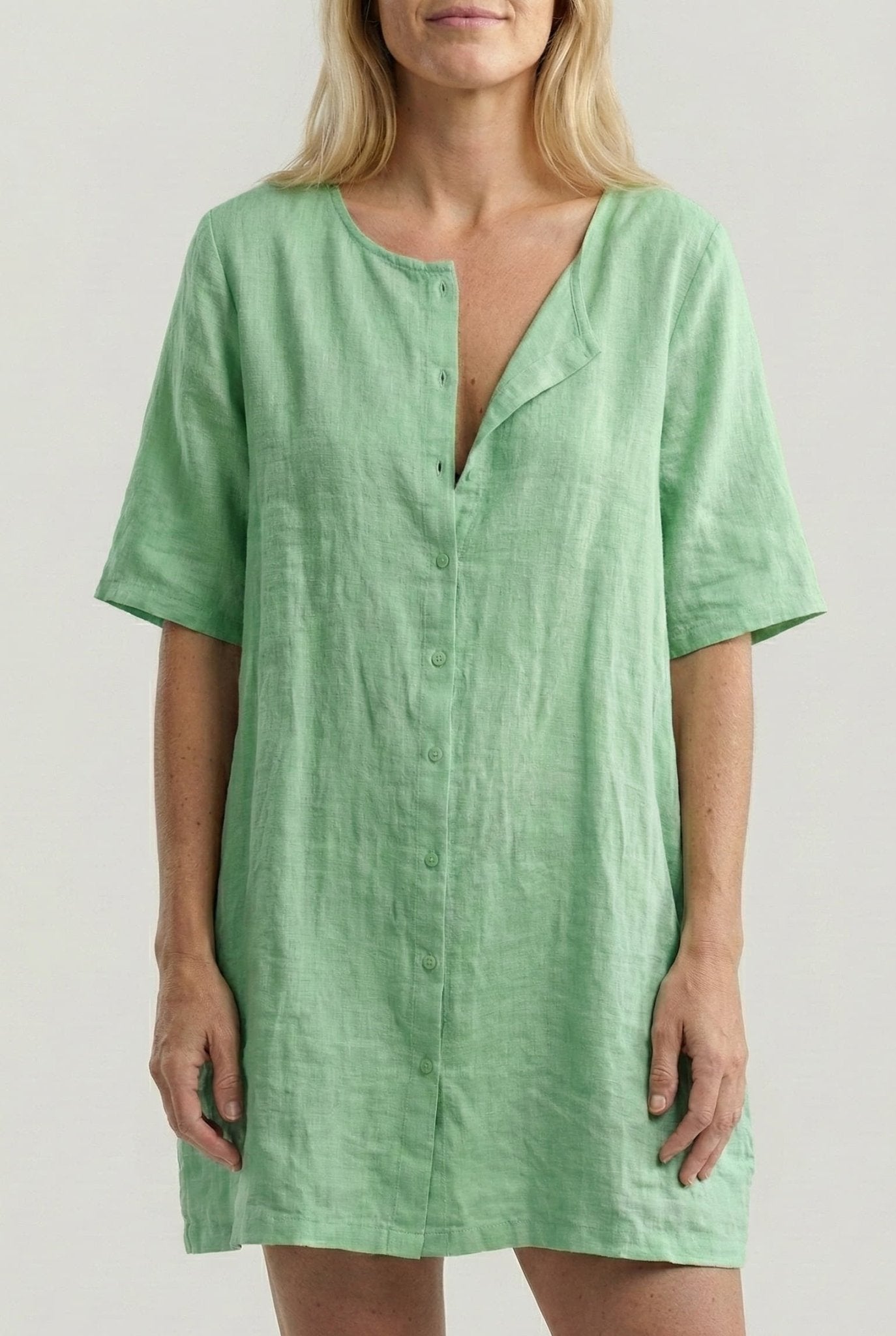 Salida de Playa Chemise con Cuello Amplio y Botones Frontales Ref. 0386 - Marea Bella Swimwear