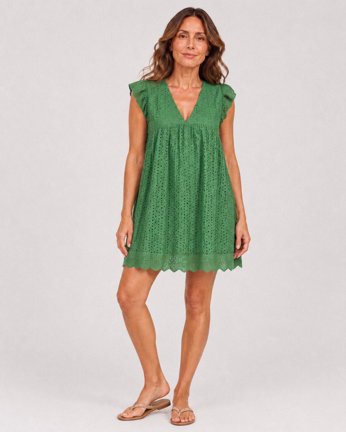 Vestido en Broderie con Escote V y Volado Ref. 0376 - Marea Bella Swimwear