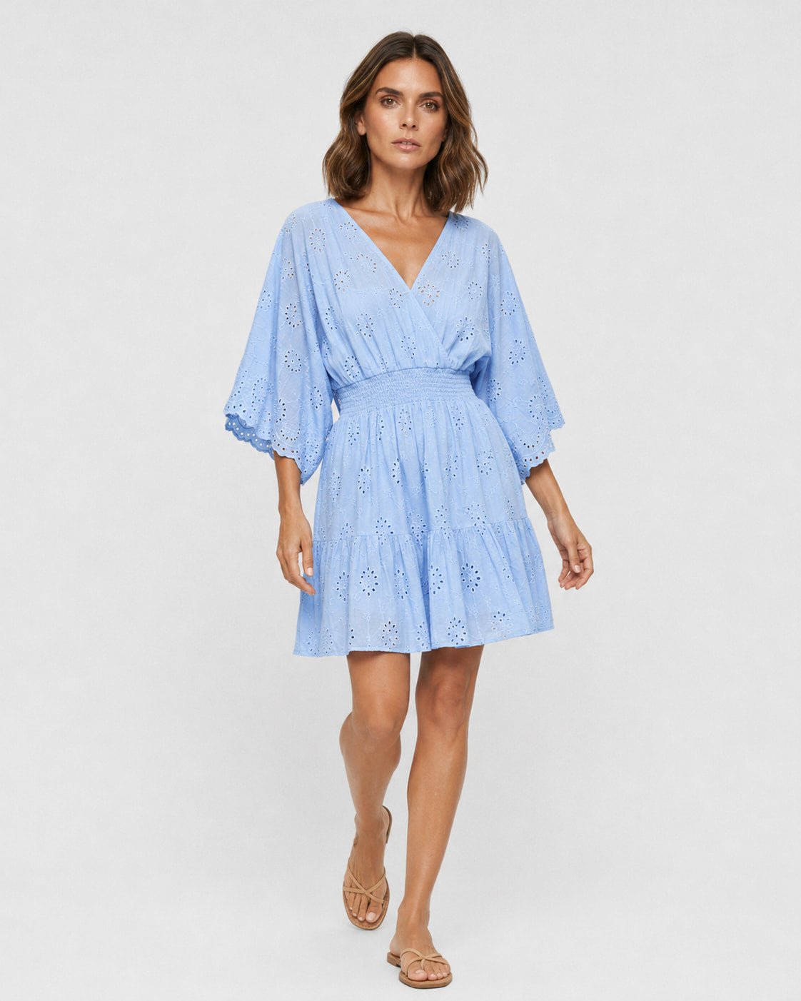 Vestido Kaftán con Bordado Calado y Cintura Marcada Ref. 0369 - Marea Bella Swimwear