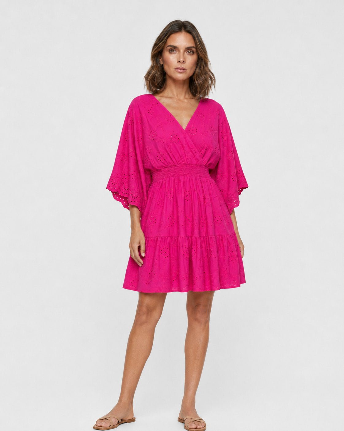 Vestido Kaftán con Bordado Calado y Cintura Marcada Ref. 0369 - Marea Bella Swimwear