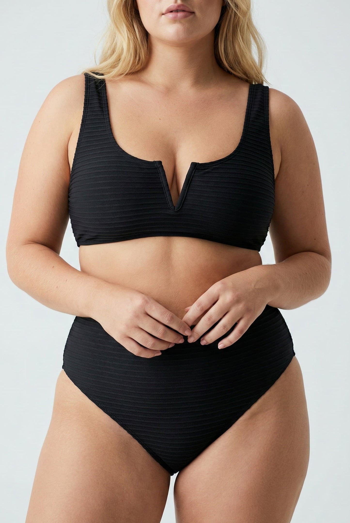 Bikini Plus Size con Cintura Alta y Escote en V Ref: 0655